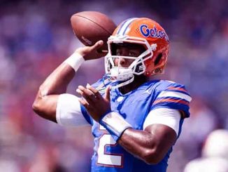 DJ Lagway of the Florida Gators throwing a pass