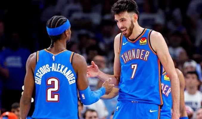 NBA Thunder on court